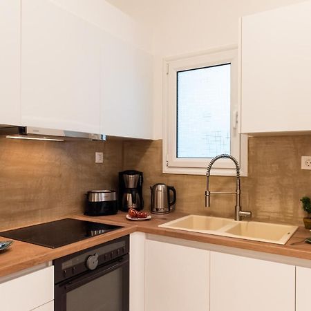 Blue Ark Comfort Near Acropolis Athena Bagian luar foto