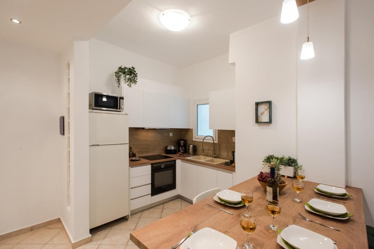 Blue Ark Comfort Near Acropolis Athena Bagian luar foto