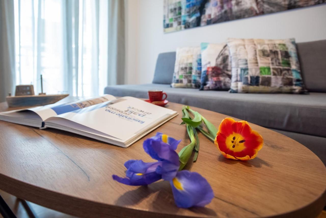 Blue Ark Comfort Near Acropolis Athena Bagian luar foto